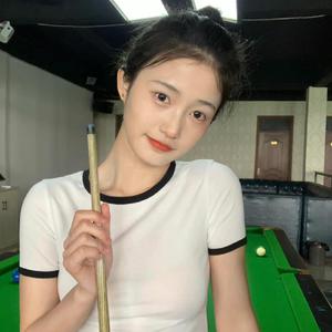 掀起衣服含着奶头揉捏视频
