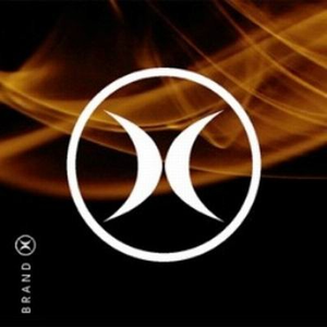 掀起衣服含着奶头揉捏视频
